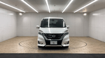 日産&nbsp;セレナの360°画像のサムネイル