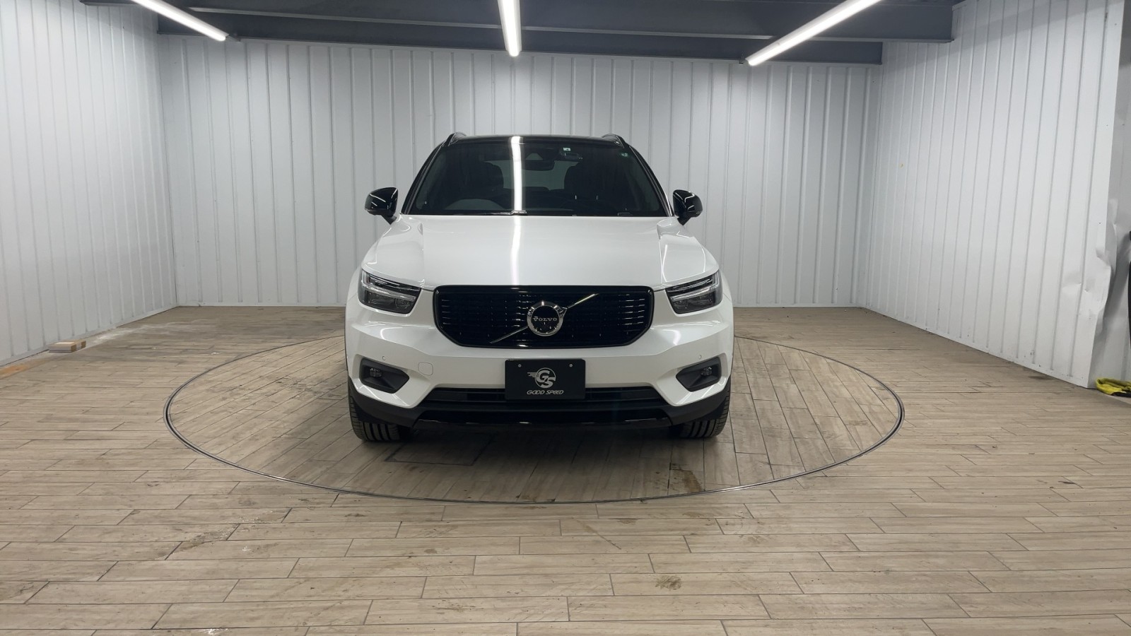 ボルボ XC40 B4 AWD R-Design ｜SUVといえばグッドスピードGOOD