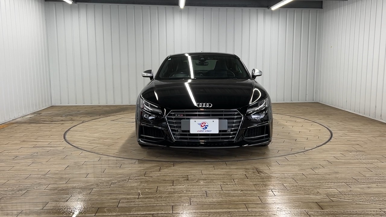 アウディ TTS Coupe ◇TSFIクワトロ ｜SUVといえばグッド