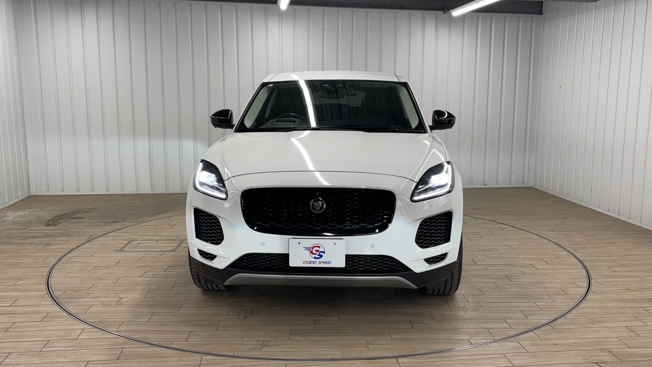 ジャガー E-PACE センサリーパフォーマンスエディション ｜SUV