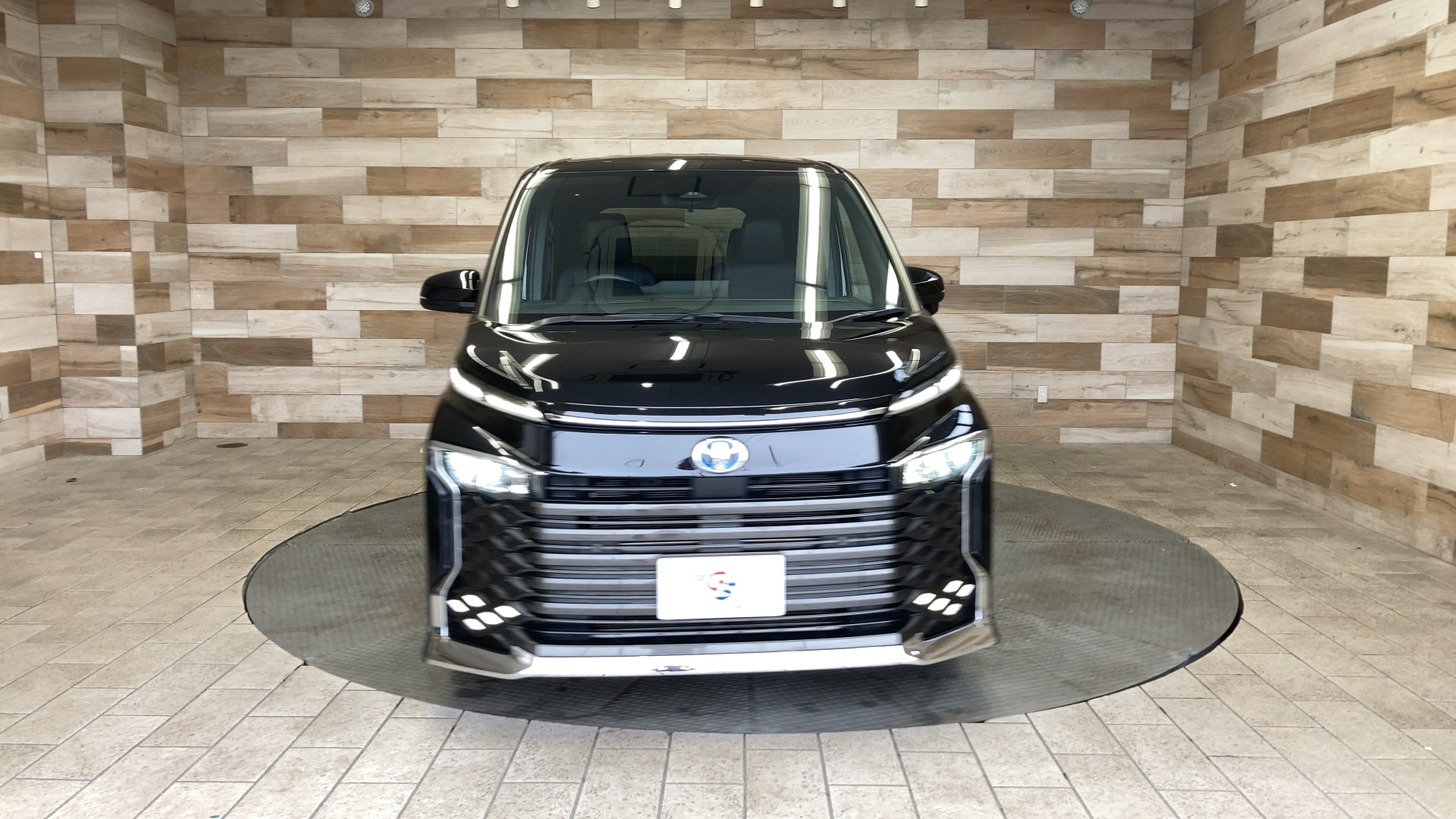 トヨタ ヴォクシーハイブリッド S-Z ｜SUVといえばグッドスピードGOOD