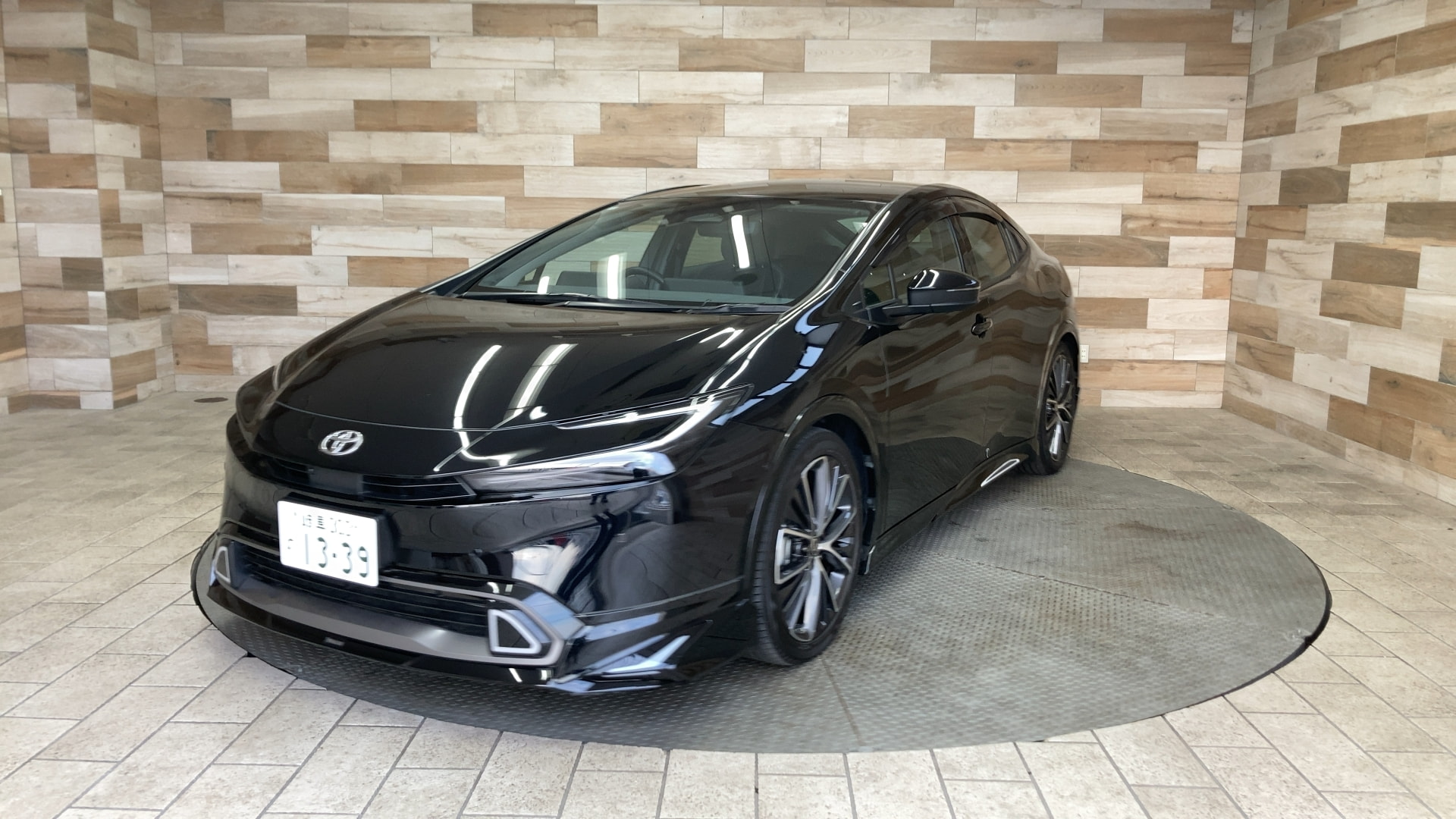 トヨタ プリウス 黒色 トヨタ プリウス Z ｜SUVといえばグッドスピードGOOD SPEED